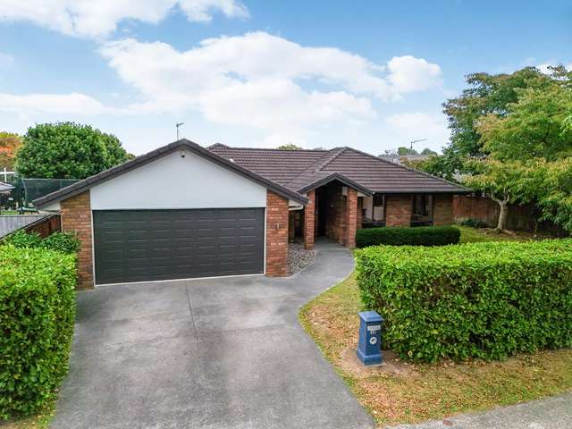 Comfort Meets Brick & Tile Living