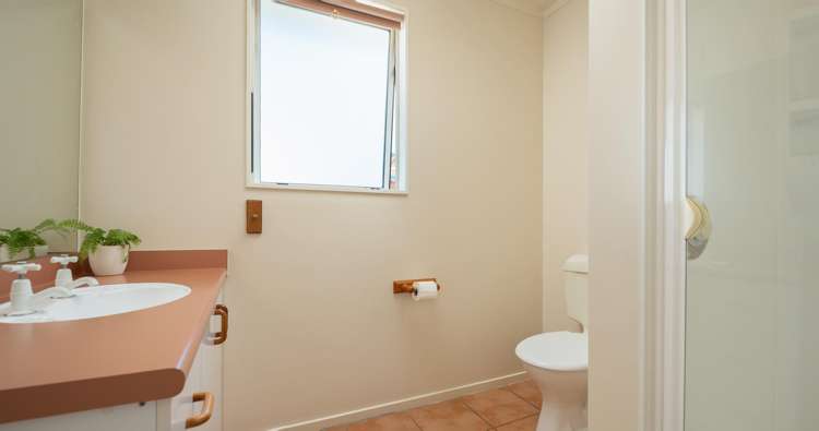 20 Elisha Drive Witherlea_15