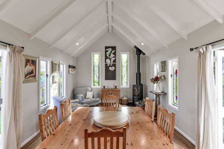 207 Murdoch Road East Akina_15