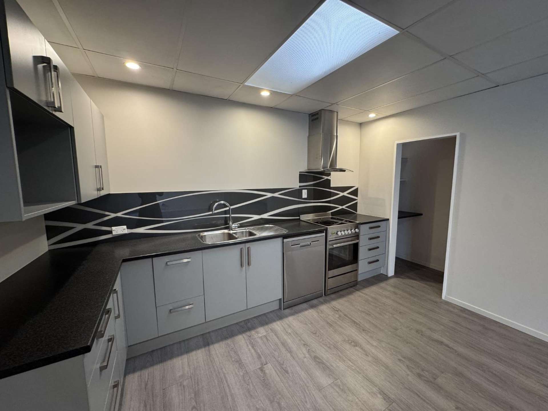 24 Thackers Quay Woolston_0