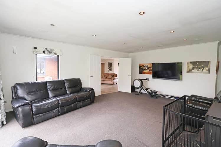 54 Hoffman Court Waikiwi_10