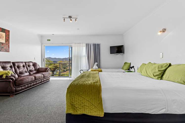 53 North Street Mokau_17