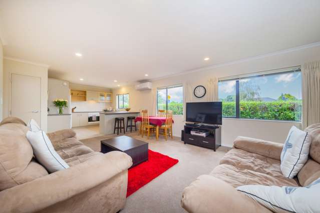 21/1 Piriti Drive Te Atatu Peninsula_1