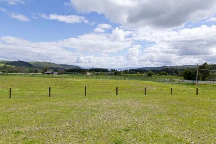 167 Hitiri Road Kinloch_17