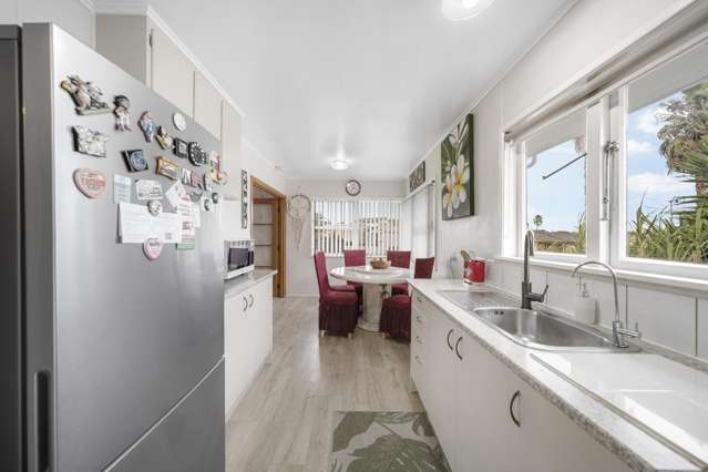 9 Manston Road Mangere_3