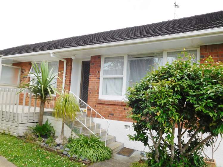 2/12 Trafalgar Road Milford_0