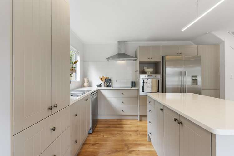 2/68 Matipo Road Mairangi Bay_4