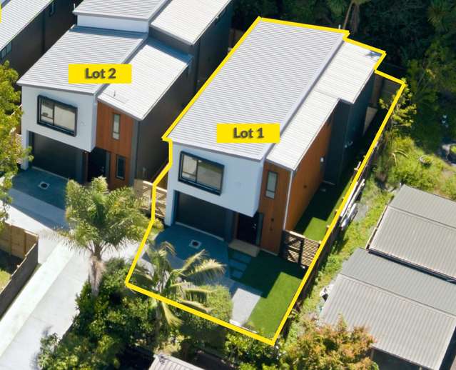 Modern Living in Top School Zones by Crum Park!