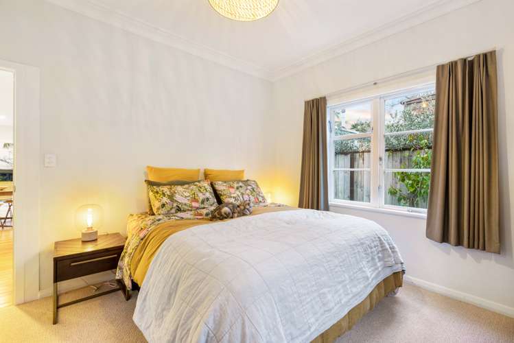 26 Gardner Avenue New Lynn_14