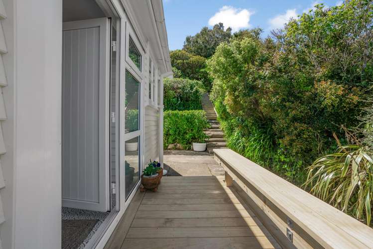 20 Titiro Moana Road Korokoro_14