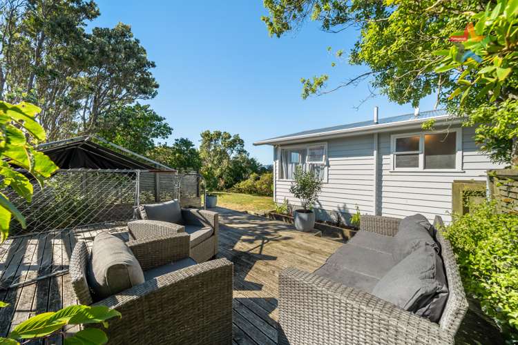 258 Dowse Drive Maungaraki_16