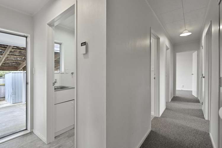 1015a Beatty Street Mayfair_11