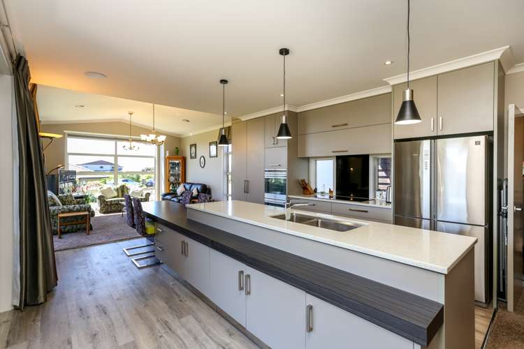 19 Manukaka Heights Hurdon_9