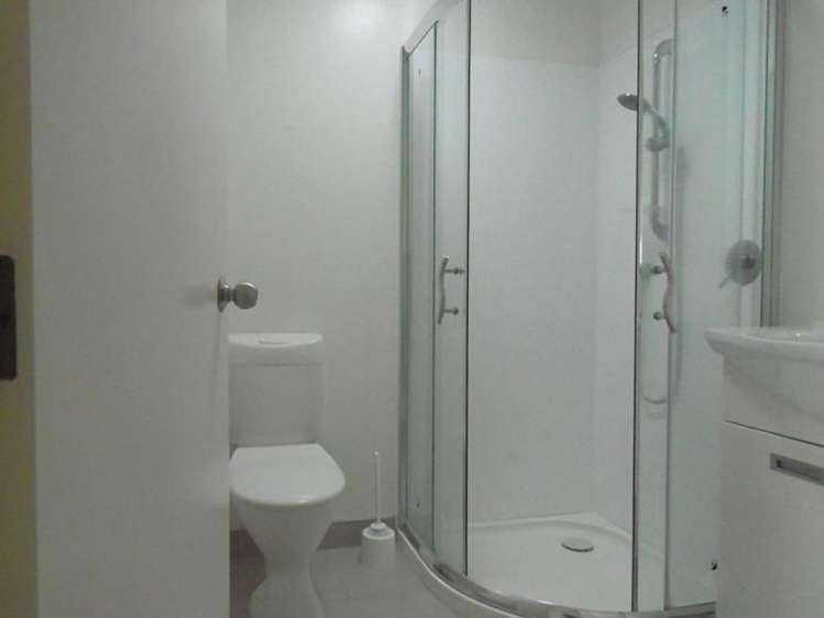 2i/86a Rockfield Road Penrose_8