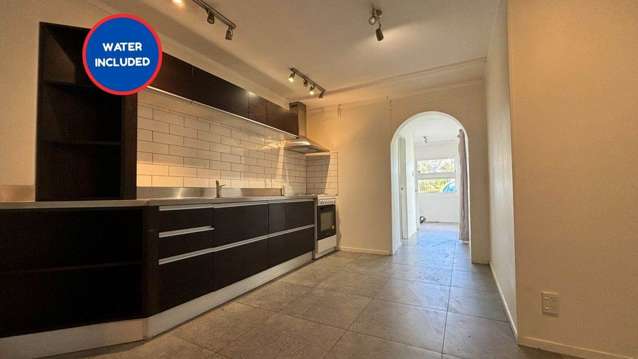 Minutes to Pakuranga Plaza, 2Bed+1Study, Water...