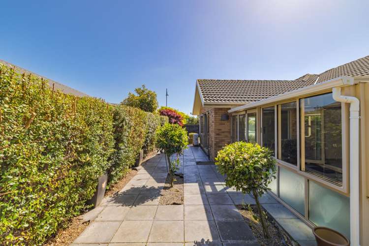 3 Burbank Drive Aidanfield_15