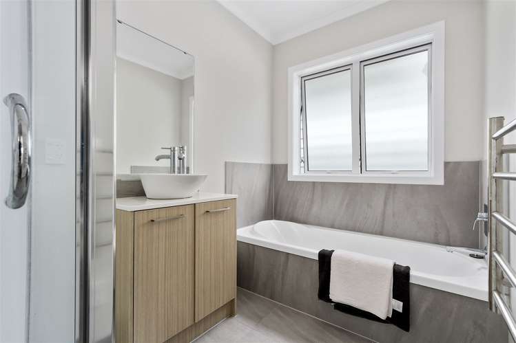 68 Arrowsmith Drive Flat Bush_9