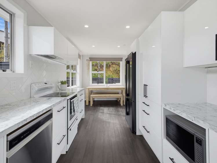 2 Bromley Place Westown_13