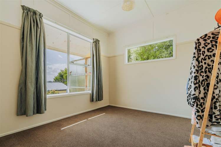 8 Armstrong Street Balclutha_14