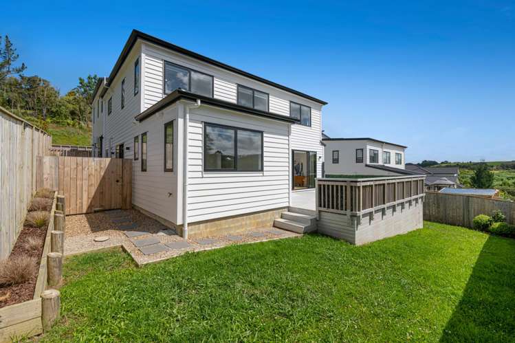 279 West Hoe Heights Orewa_13