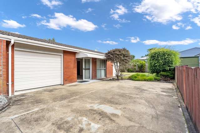 Low Maintenance, Central Location
