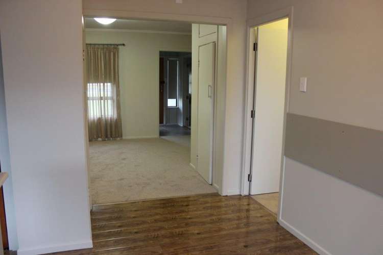 19 Kirrie Avenue Te Atatu South_10