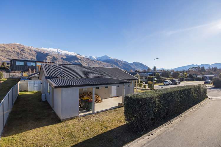 12a Alpha Close Wanaka_12