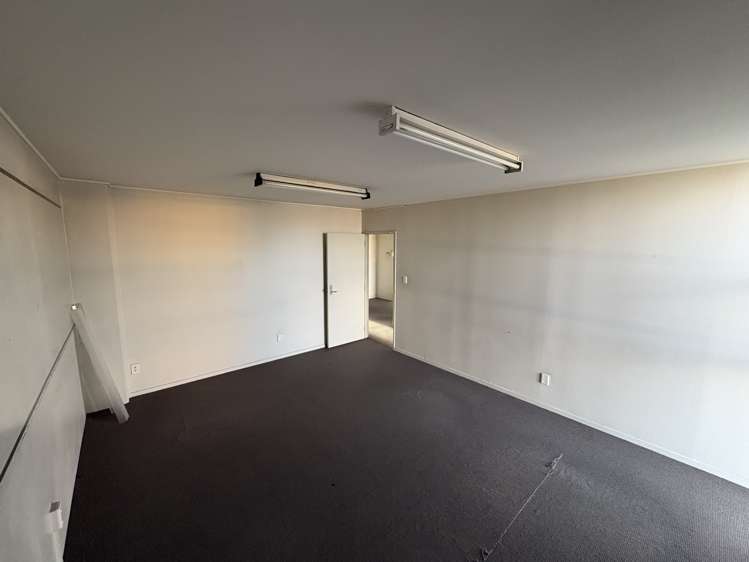 129 Maraekakaho Road Camberley_12
