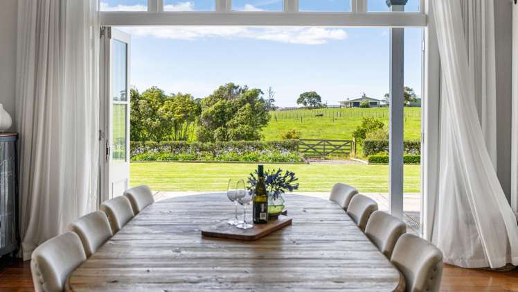 111 Wharf Road Clarks Beach_11