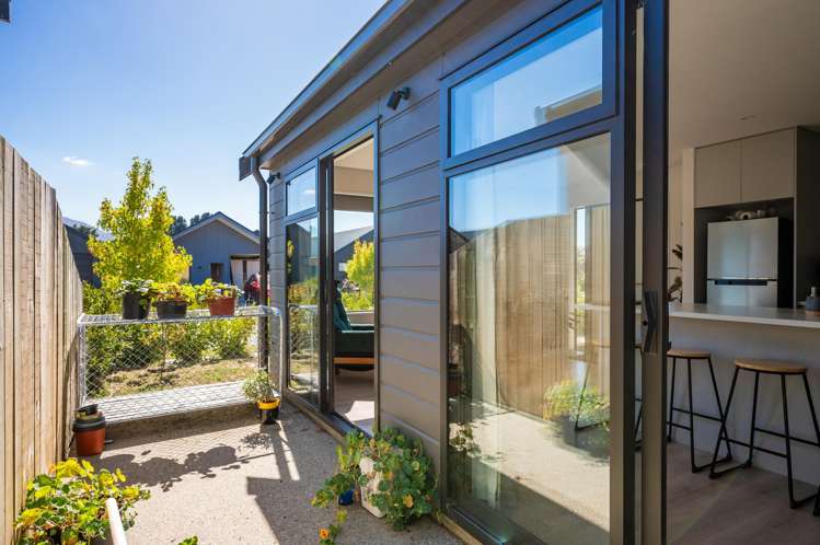 32 Cairnmuir Street Wanaka_17