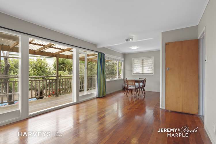 12 Highland Avenue Titirangi_5