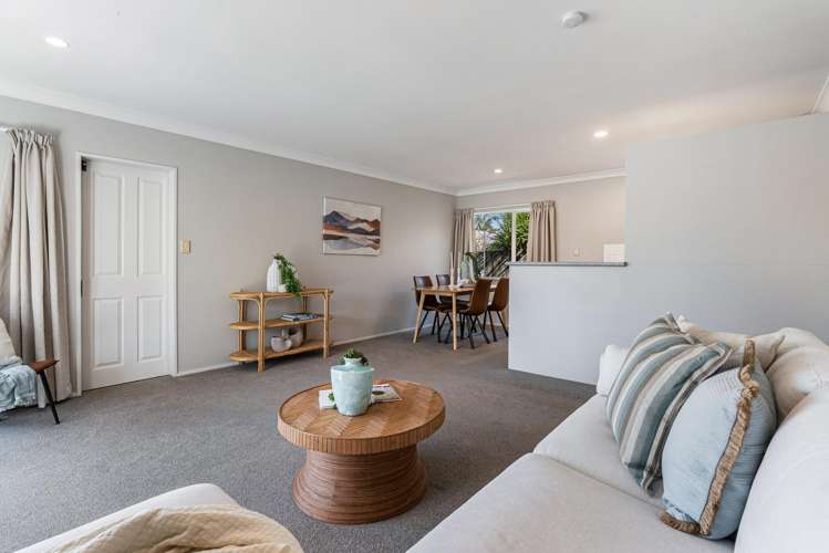 1/2 Doment Crescent_4