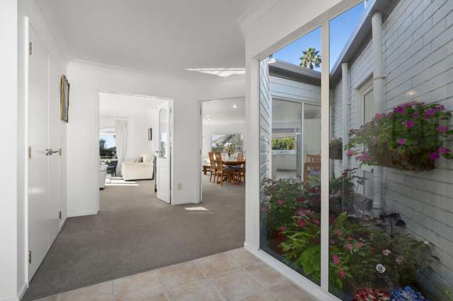 2/674L Ranginui Road Welcome Bay_2