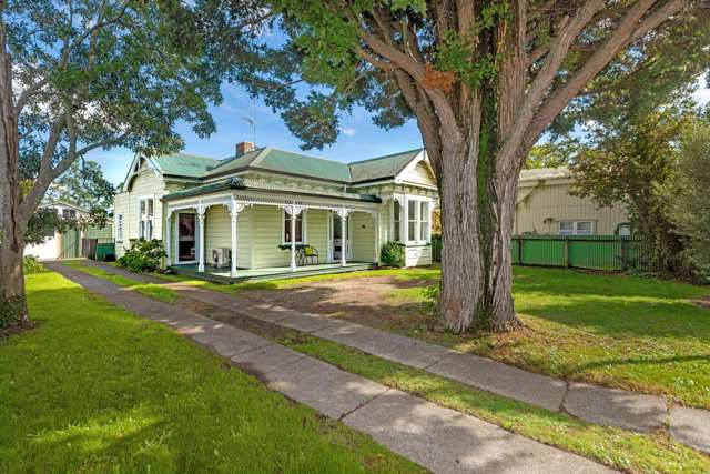 Character villa in prime setting –  home or office
