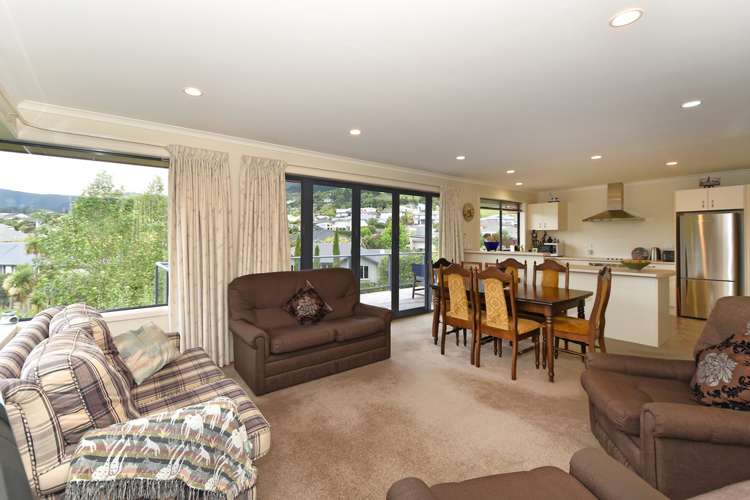 68 Washbourn Drive Richmond_13