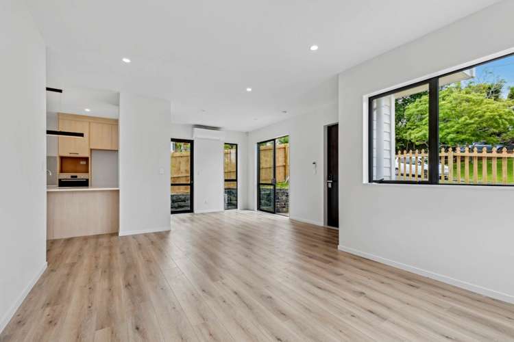 1/58 Sylvan Crescent Te Atatu South_7