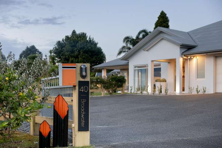 40 Broadwater Close Pyes Pa_9