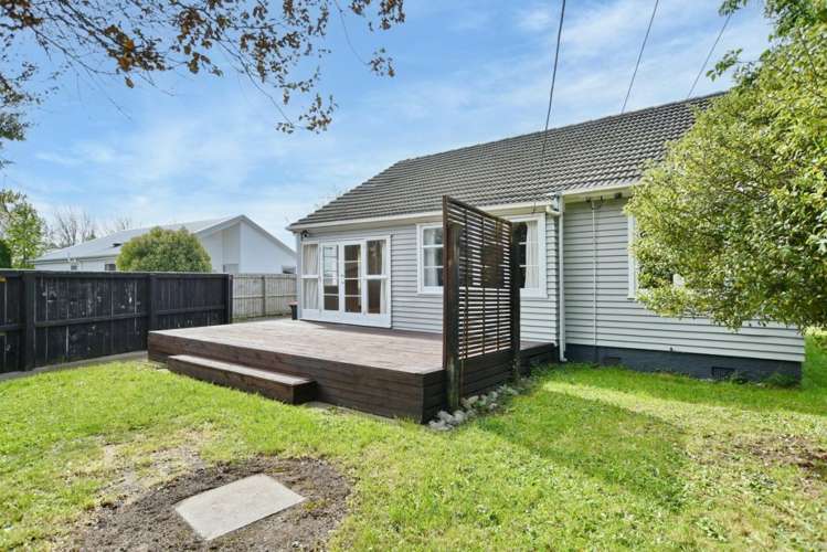 2 Davis Place Woolston_8
