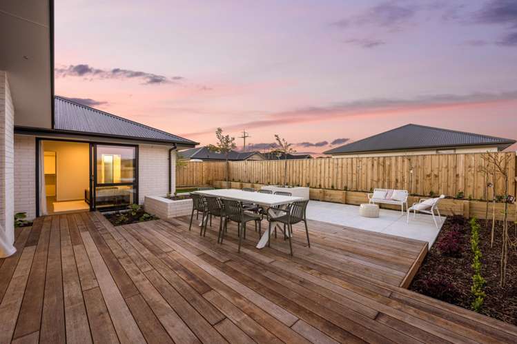 3 Earlsbrook Boulevard Lincoln_30