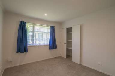 40 Golden Shore Place_3
