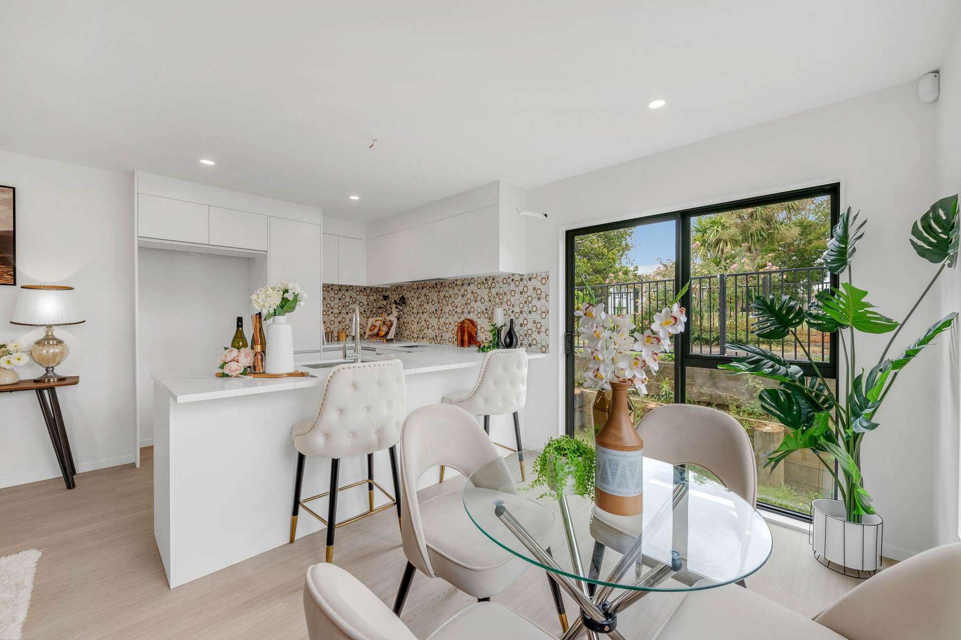 77A Buckland Road Mangere East_0