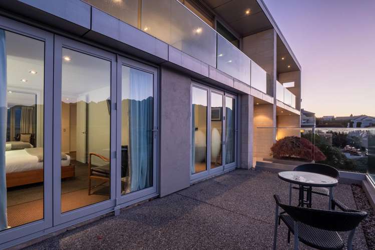 74 Panorama Terrace Queenstown Hill_13