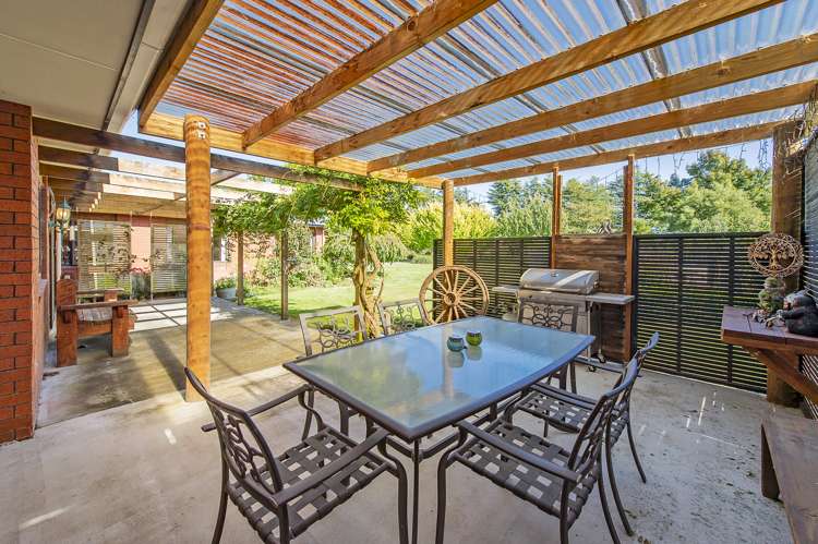 32 Warrens Road Darfield_19