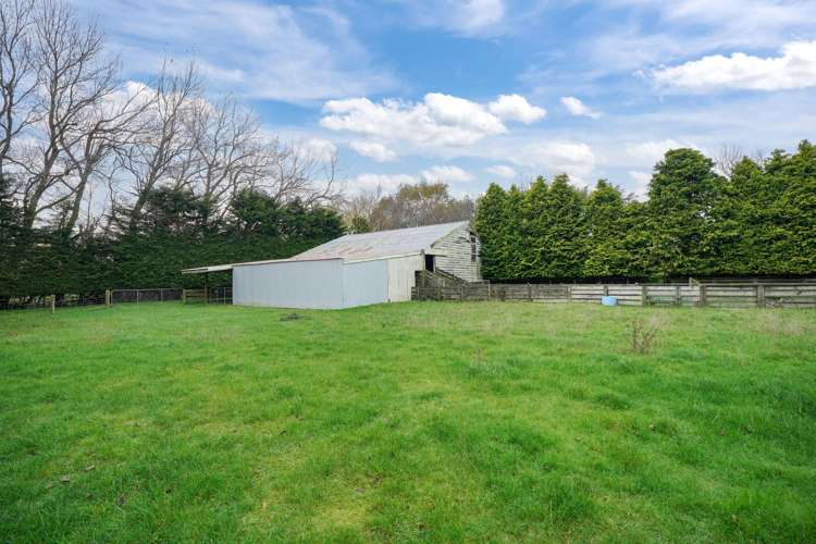 215 Rakahouka Grove Bush Road Winton Surrounds_45