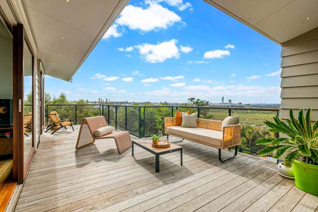 MID-CENTURY MODERN with VIEWS