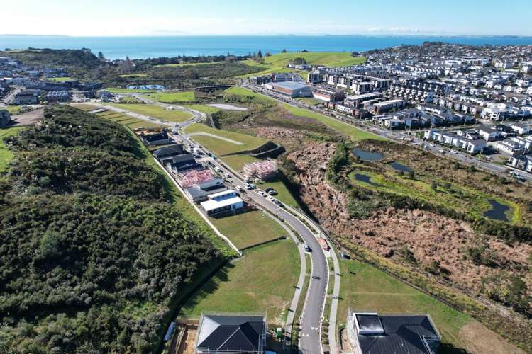 4 & 12 Humenga Place_5