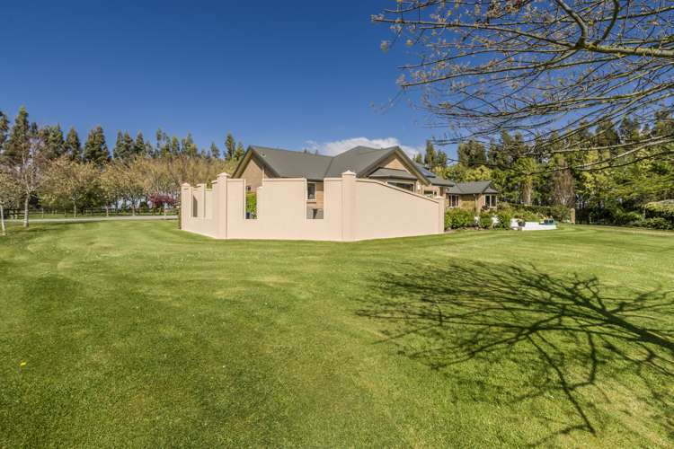 200 Lochiel Branxholme Road Winton Surrounds_21