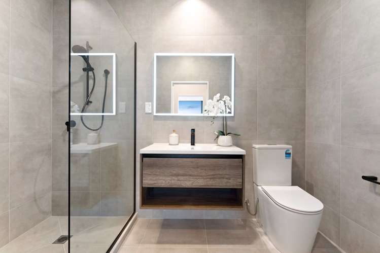 72 Puwha Street Massey_14