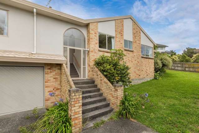 35 Goldfinch Rise Unsworth Heights_1