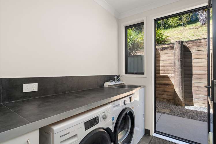 55 Stonebridge Way Pyes Pa_19